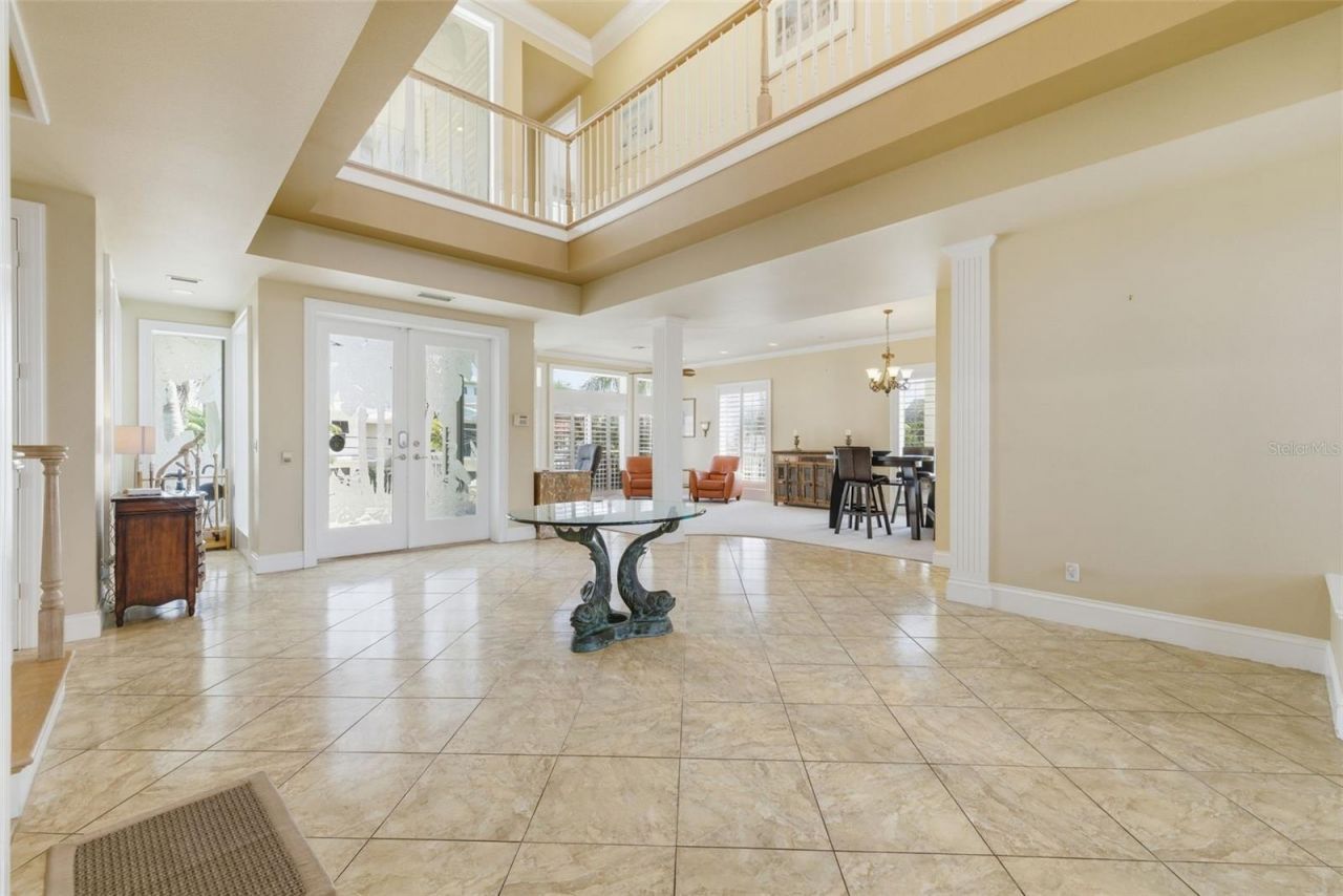 24 N Pine Circle, Belleair, FL 33756 Photo