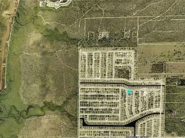 4621 NW 36TH PLACE , CAPE CORAL, FL 33993