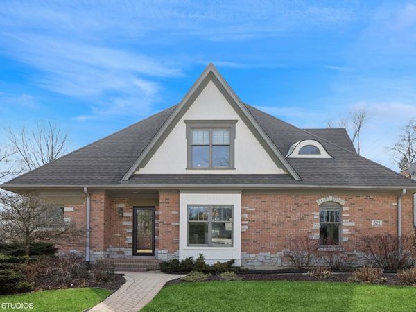 522 N County Line Road , Hinsdale, IL 60521