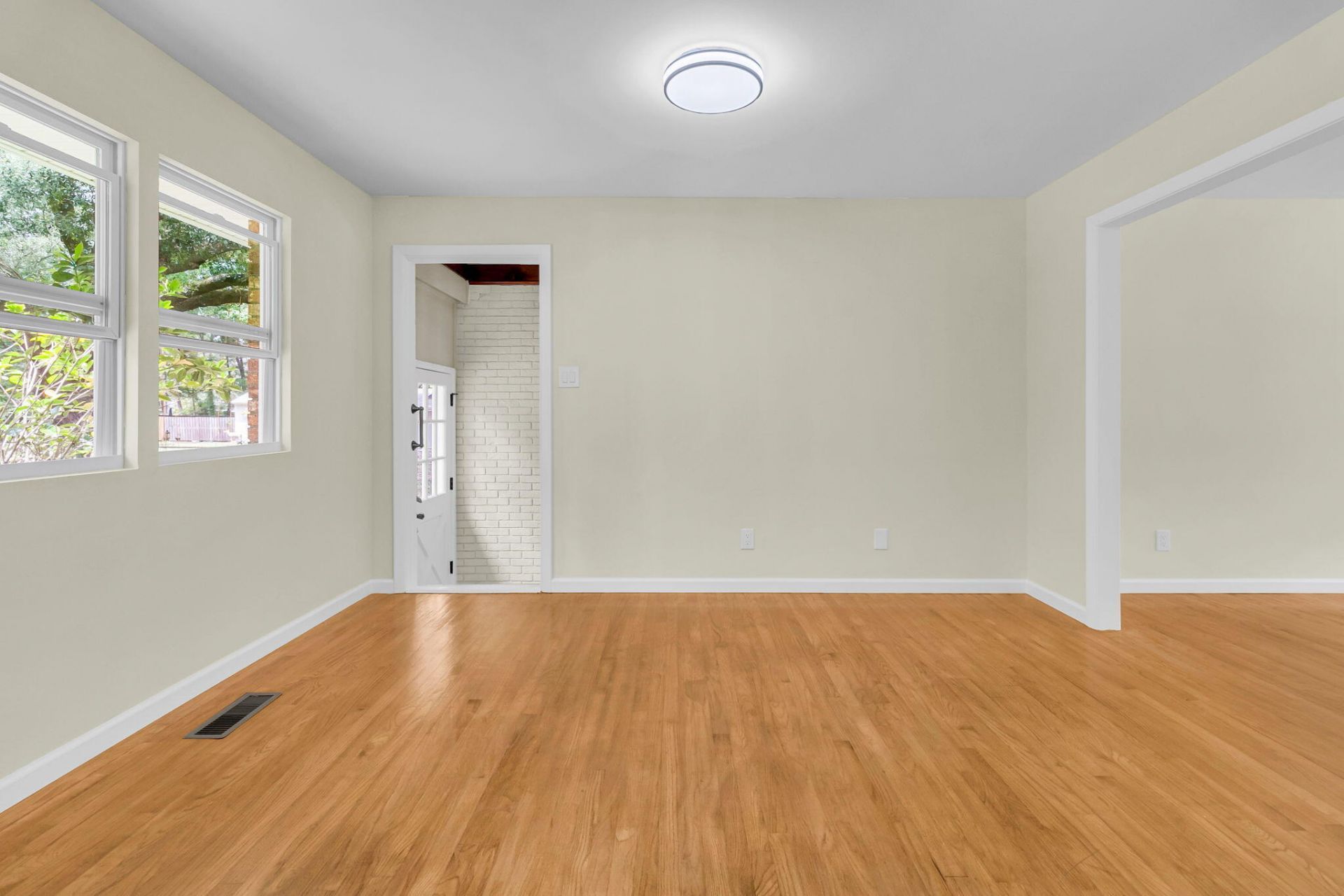 114 Wilson Drive Photo 6