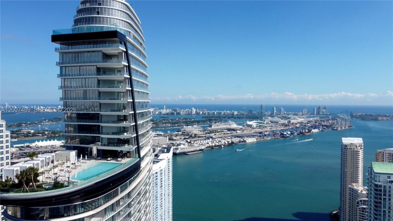 300 Biscayne Blvd Way, Unit 2802, Miami, FL 33131 Photo