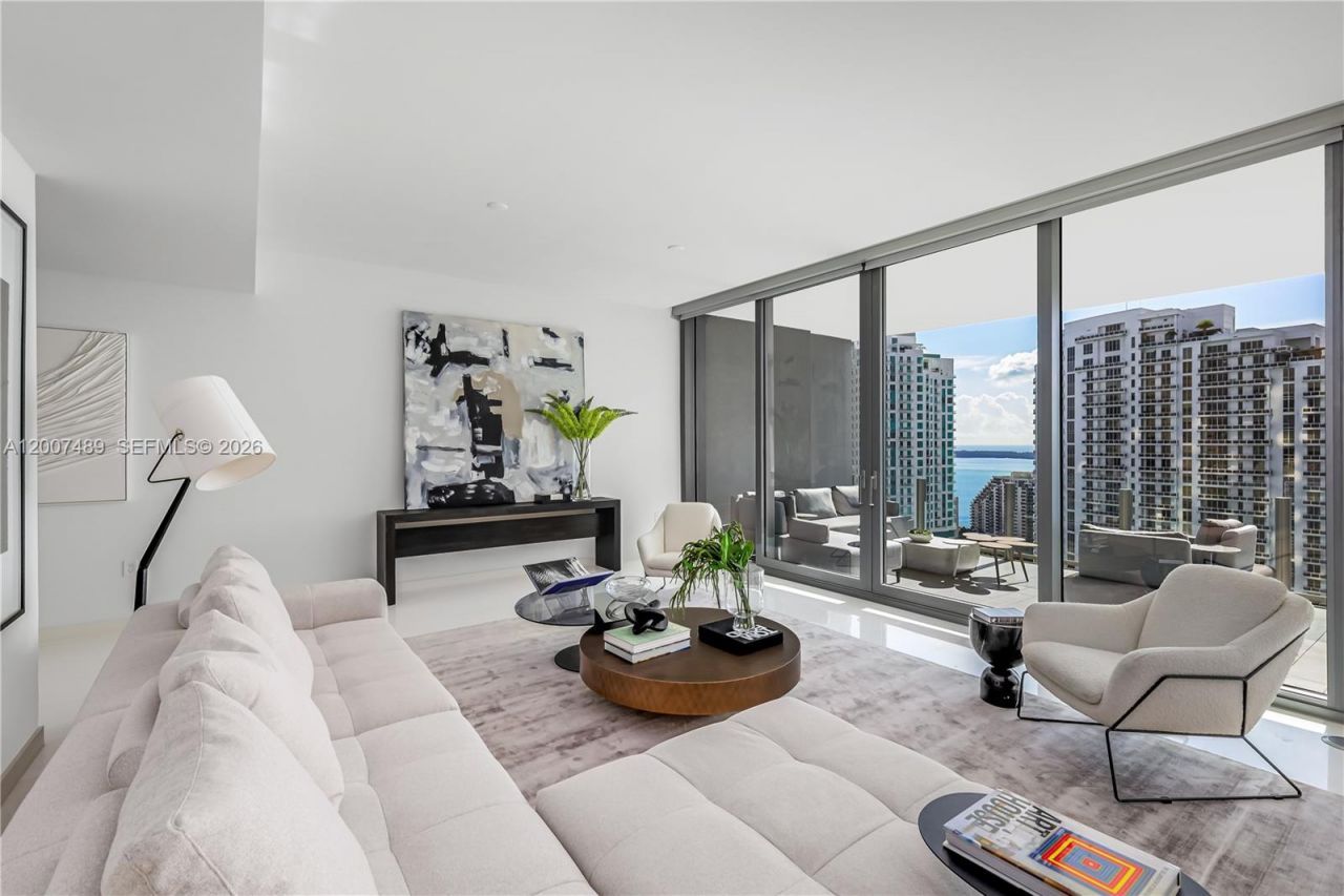 300 Biscayne Blvd Way, Unit 2802, Miami, FL 33131 Photo