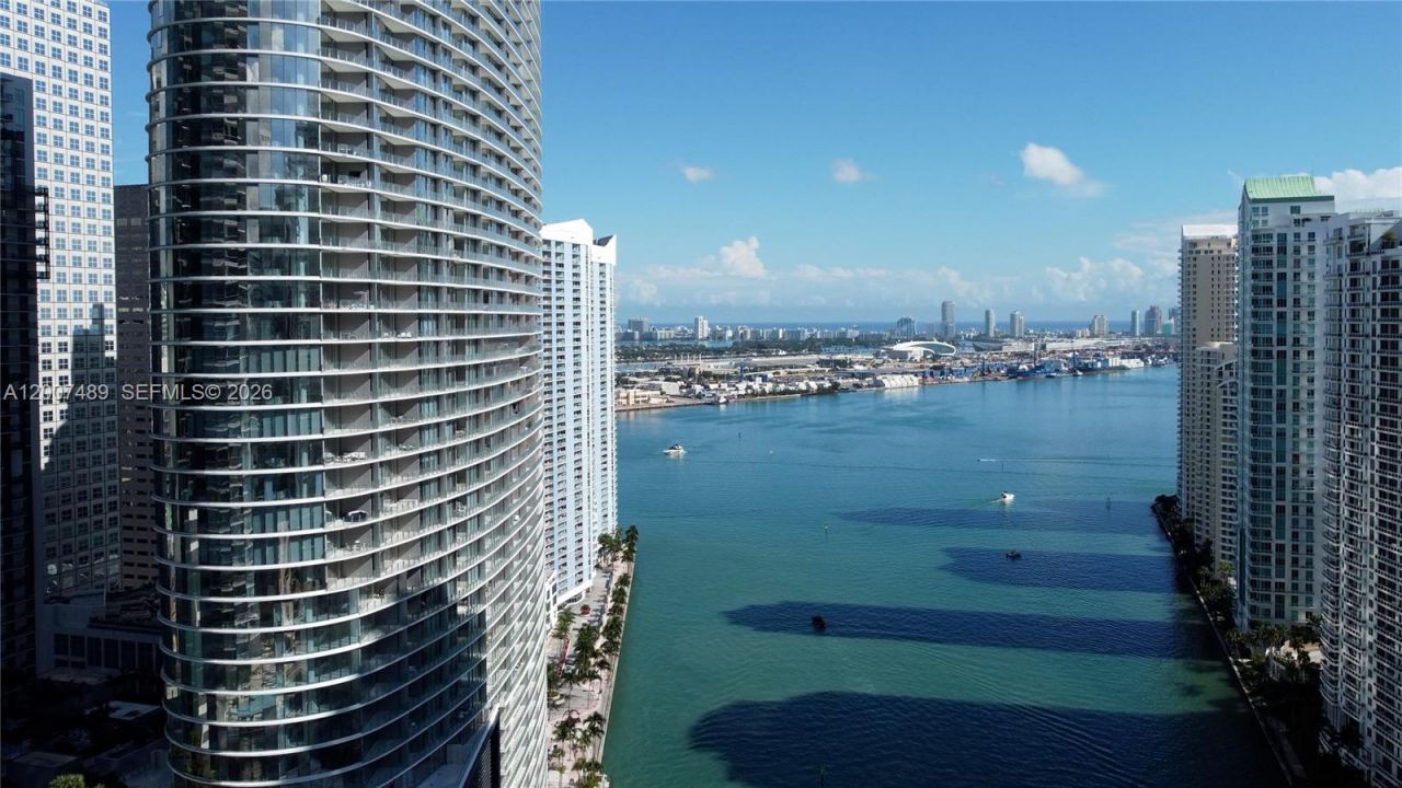 300 Biscayne Blvd Way, Unit 2802, Miami, FL 33131 Photo