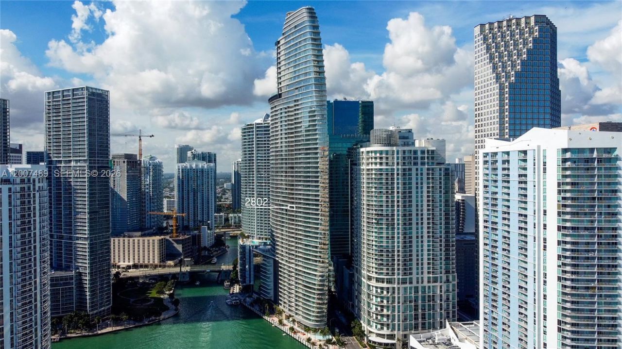 300 Biscayne Blvd Way, Unit 2802, Miami, FL 33131 Photo