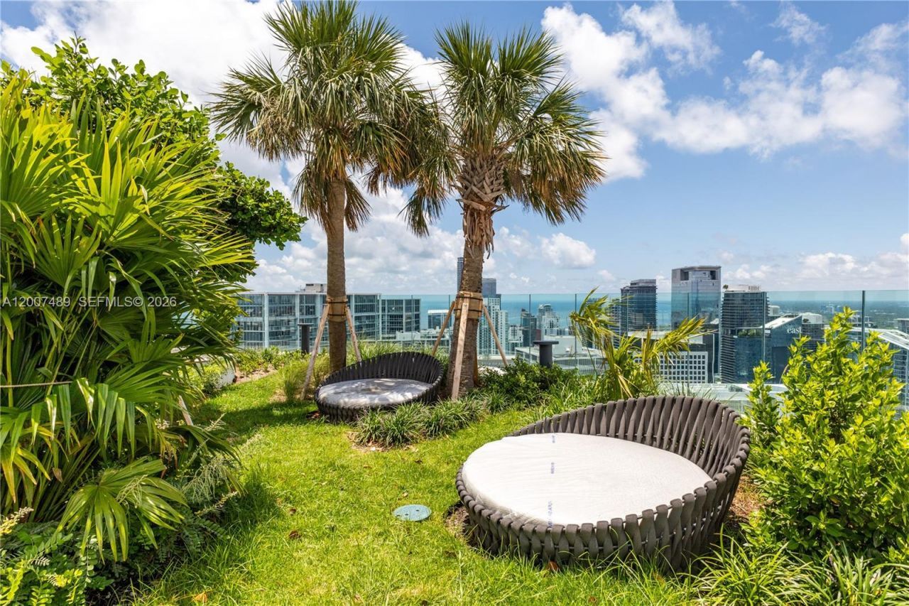 300 Biscayne Blvd Way, Unit 2802, Miami, FL 33131 Photo