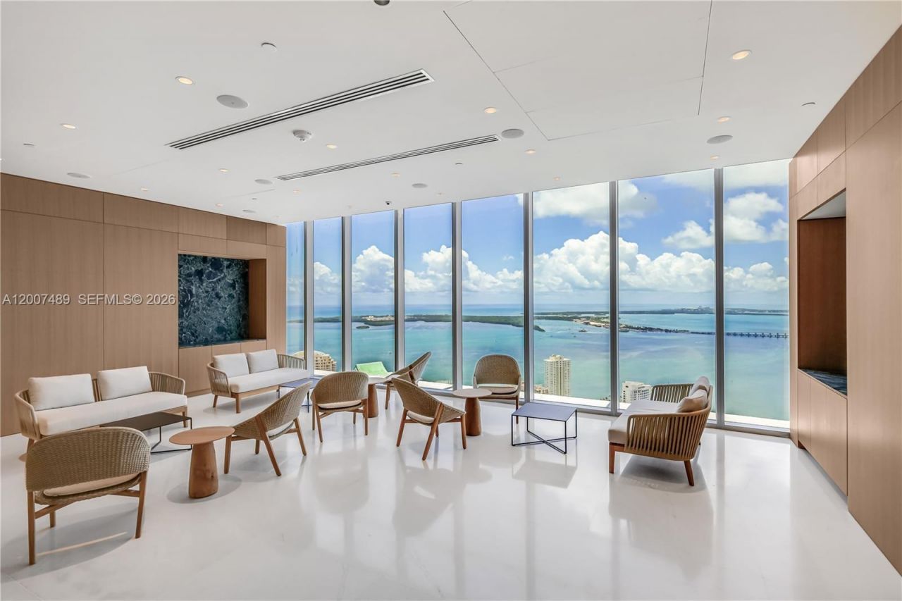 300 Biscayne Blvd Way, Unit 2802, Miami, FL 33131 Photo