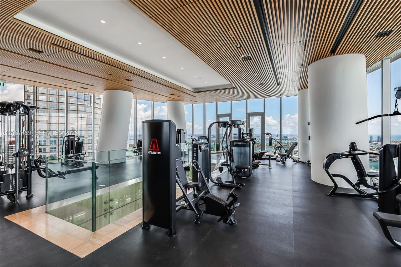 300 Biscayne Blvd Way, Unit 2802, Miami, FL 33131 Photo