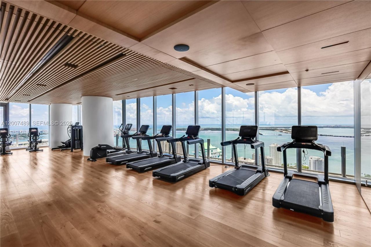 300 Biscayne Blvd Way, Unit 2802, Miami, FL 33131 Photo