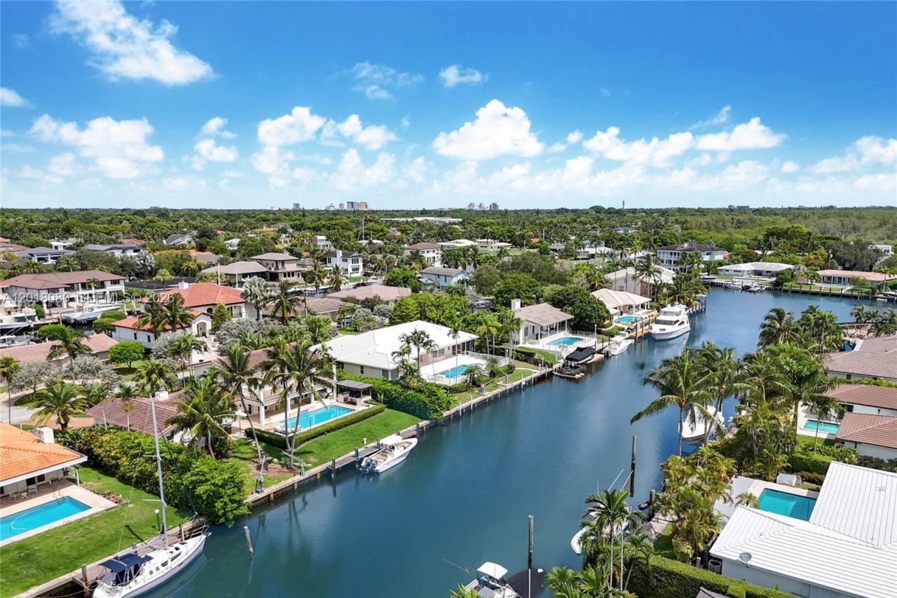 13035 Nevada St, Coral Gables, FL 33156 Photo