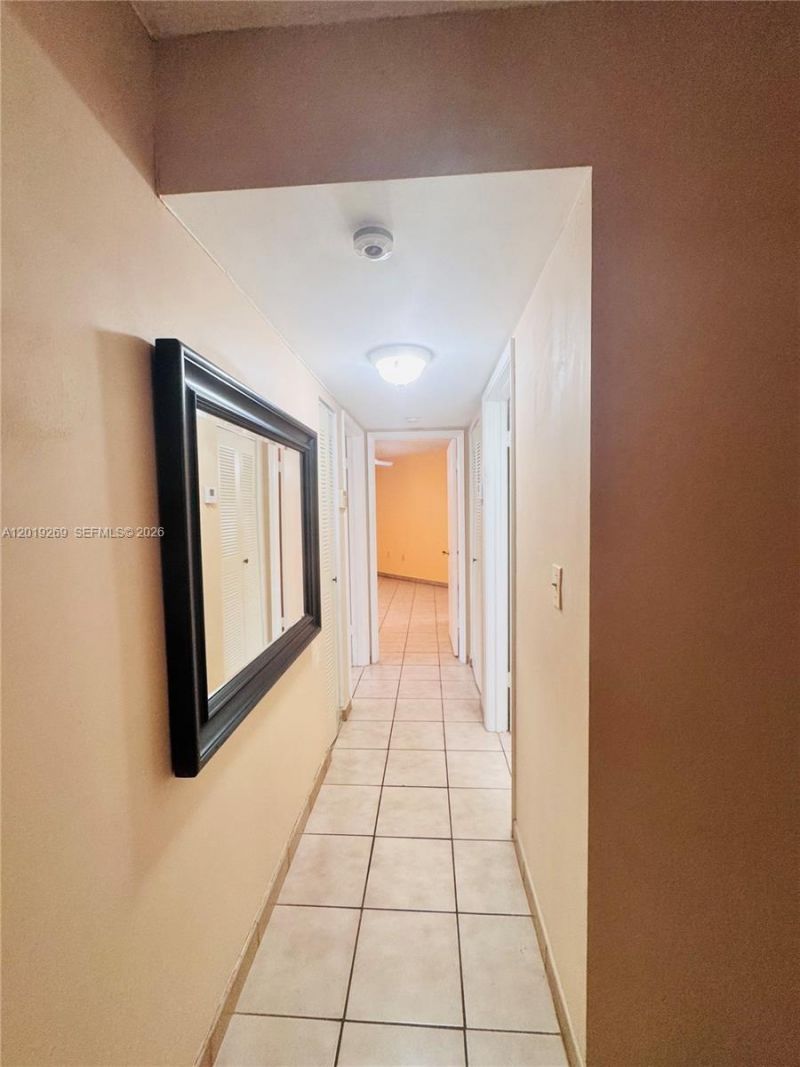 10241 NW 9th St Cir, Unit 107-5, Miami, FL 33172 Photo