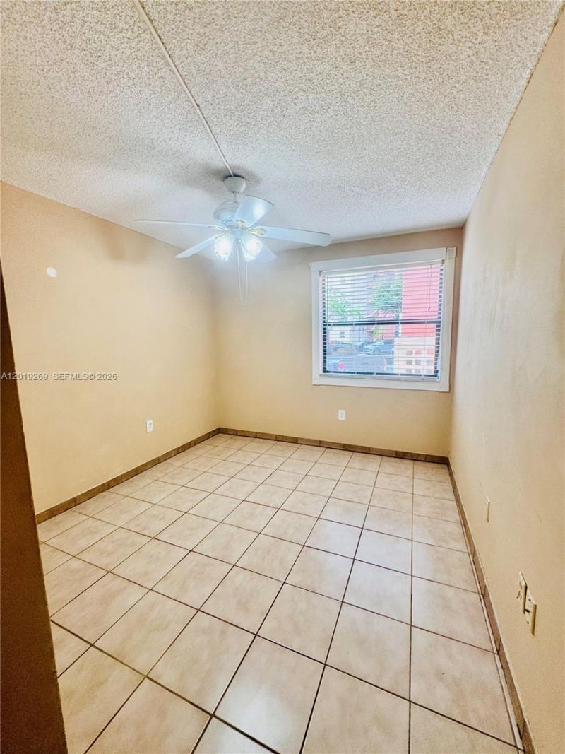 10241 NW 9th St Cir, Unit 107-5, Miami, FL 33172 Photo
