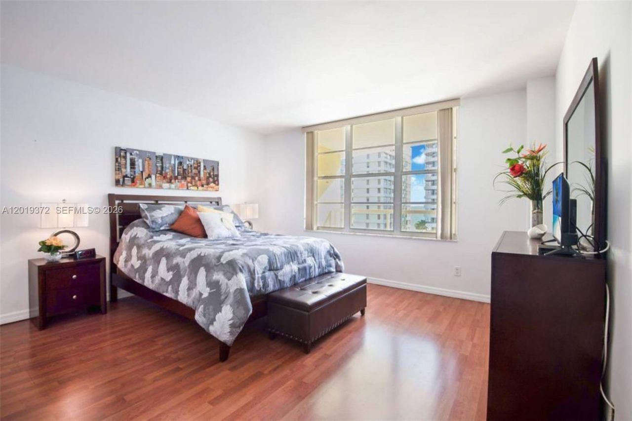 5600 Collins Ave, Unit 8A, Miami Beach, FL 33140 Photo