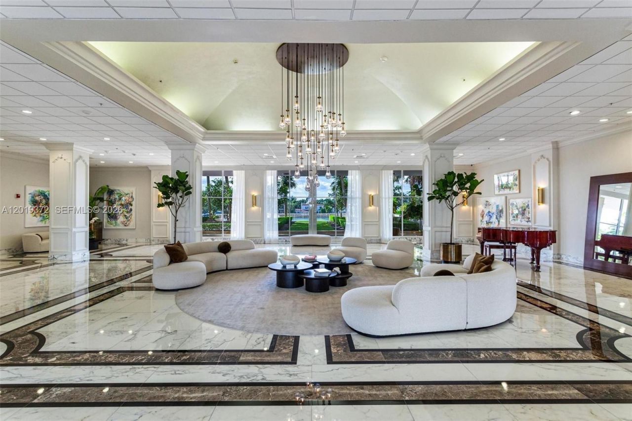5600 Collins Ave, Unit 8A, Miami Beach, FL 33140 Photo