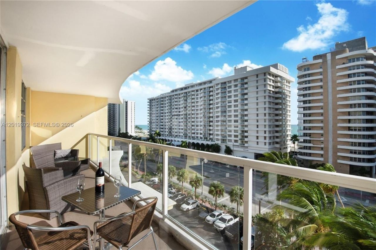 5600 Collins Ave, Unit 8A, Miami Beach, FL 33140 Photo