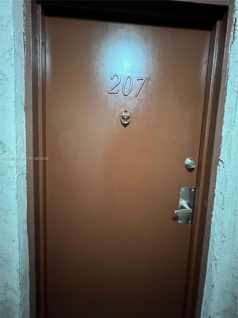 9431 SW 4th St, Unit 207, Miami, FL 33174 Photo