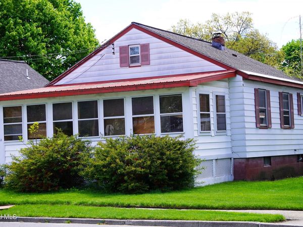 22 3rd Avenue, Hudson Falls, NY 12839