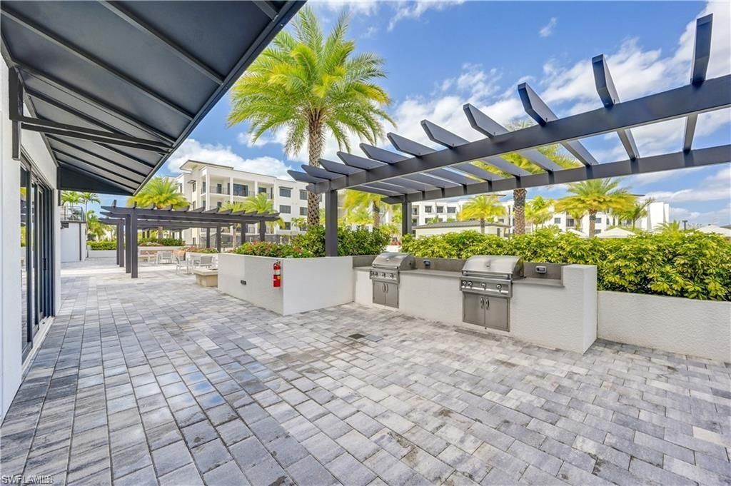 1111 Central Ave, Unit 403, Naples, FL 34102 Photo