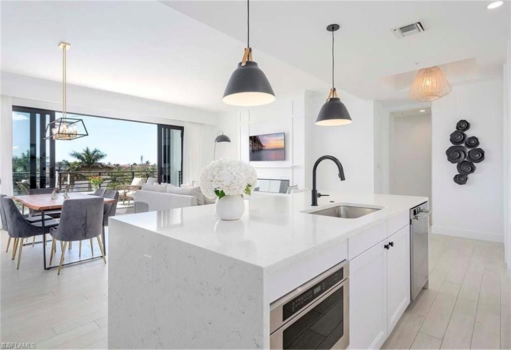 1111 Central Ave, Unit 403, Naples, FL 34102 Photo
