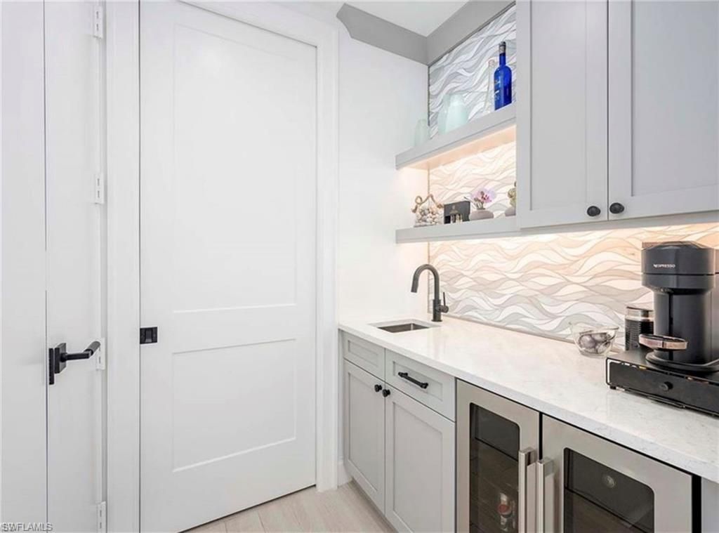 1111 Central Ave, Unit 403, Naples, FL 34102 Photo