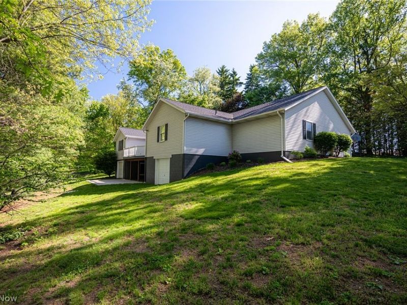 1270 Dehart Avenue, Coshocton, OH 43812 Photo 5