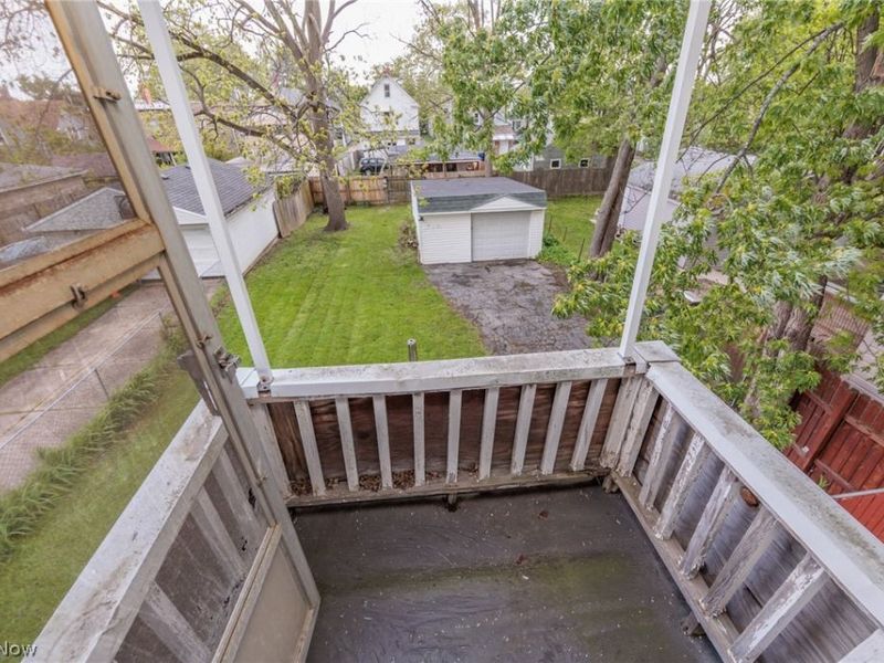 4318 Bucyrus Avenue, Cleveland, OH 44109 Photo 24