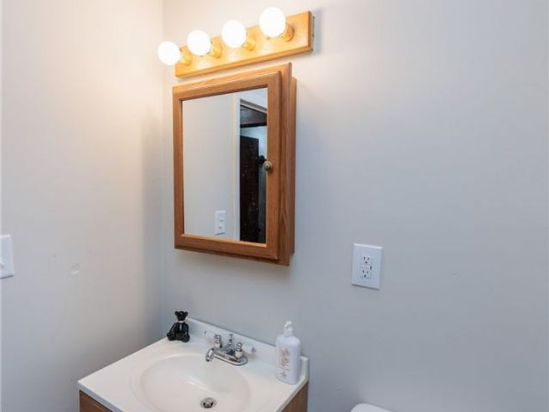 4318 Bucyrus Avenue, Cleveland, OH 44109 Photo 29
