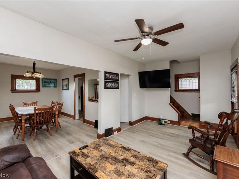 4318 Bucyrus Avenue, Cleveland, OH 44109 Photo 6