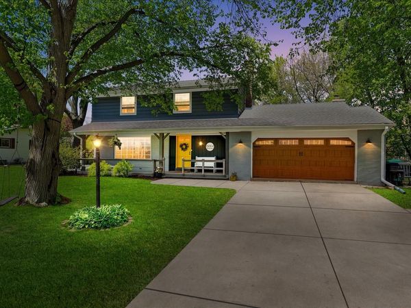 N86W15664 Shore Crest DRIVE, Menomonee Falls, WI 53051