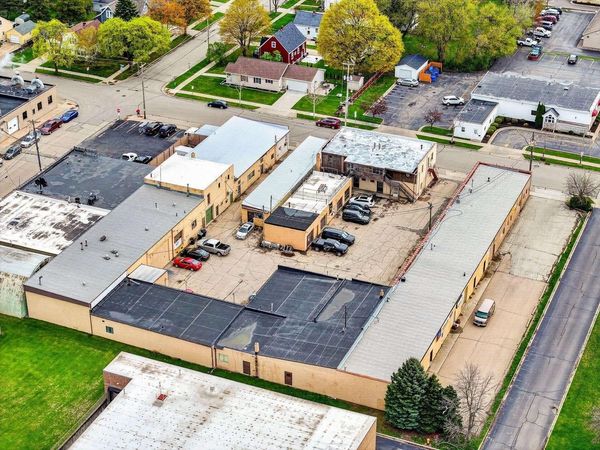 121 DOUGLAS STREET, Appleton, WI 54914