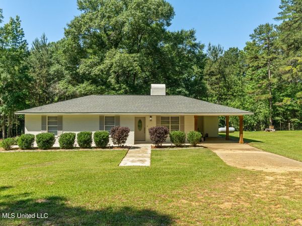 7122 Summit Holmesville Road, McComb, MS 39648