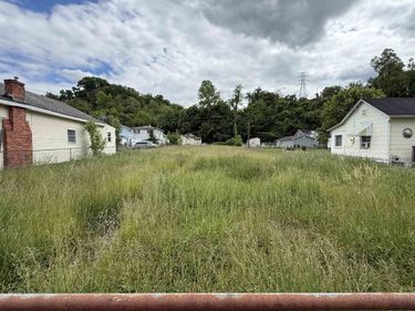 1822 Sycamore Street, Kenova, WV 25530