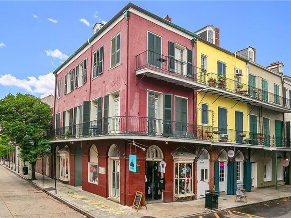 838 CHARTRES Street , New Orleans, LA 70116