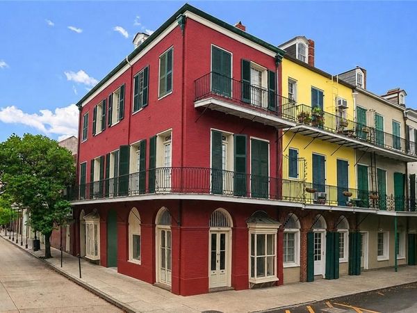 838 CHARTRES Street , New Orleans, LA 70116