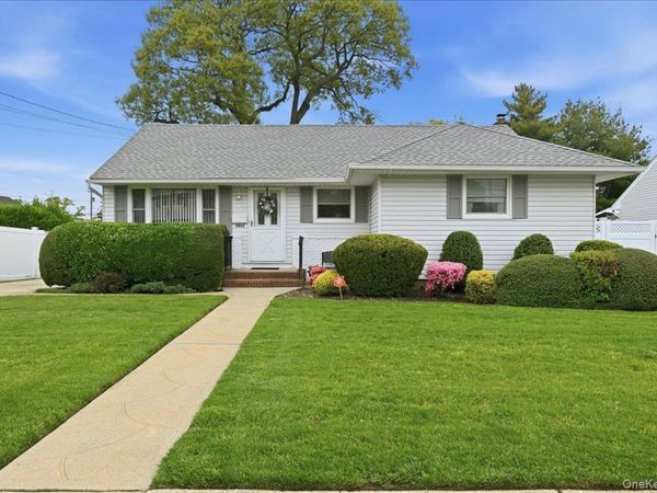 3903 Lincoln Street, Seaford, NY 11783