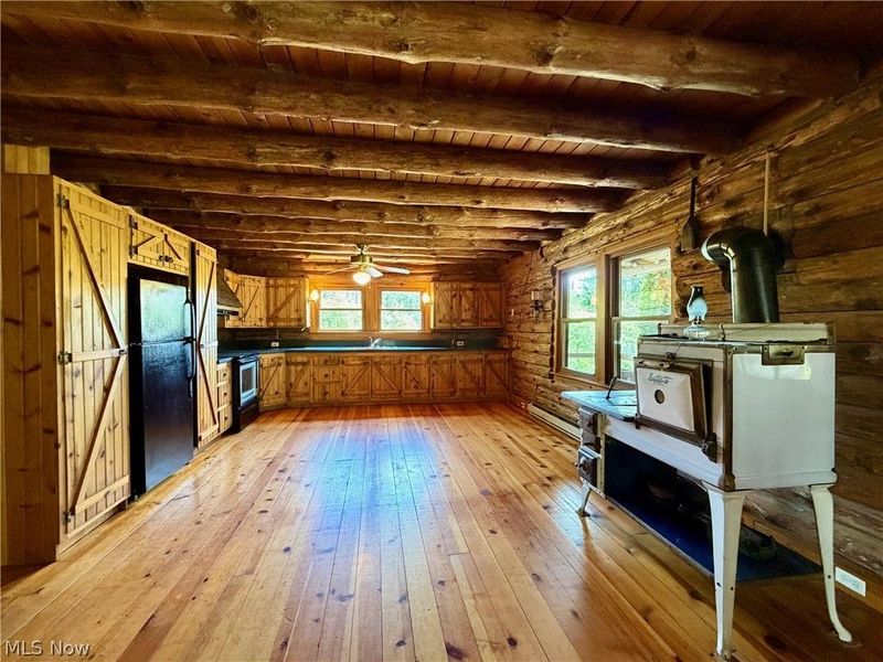 13665 Clover Lake Drive, Chardon, OH 44024 Photo 9