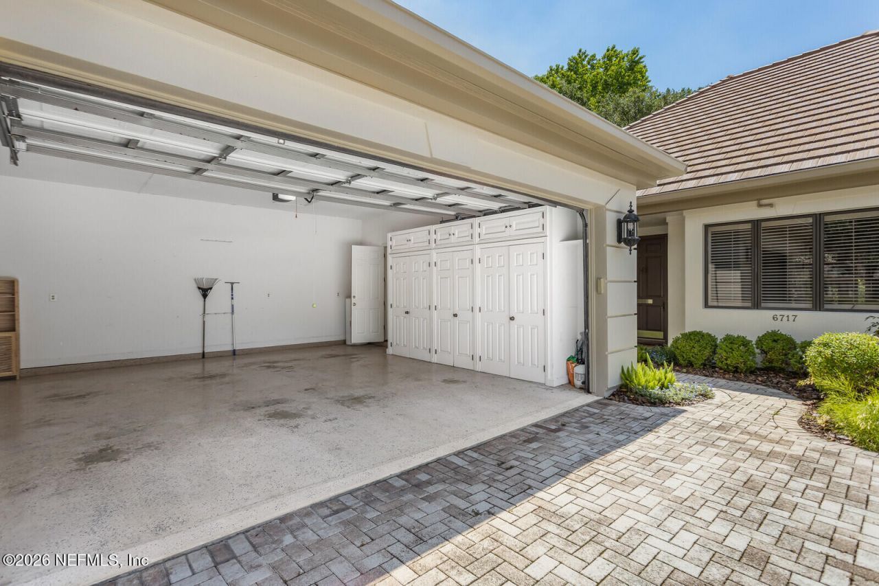6717 Linford Lane, Jacksonville, FL 32217 Photo