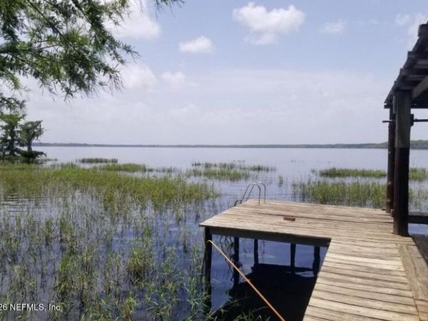 1888 LAKE DISSTON Drive, Bunnell, FL 32110