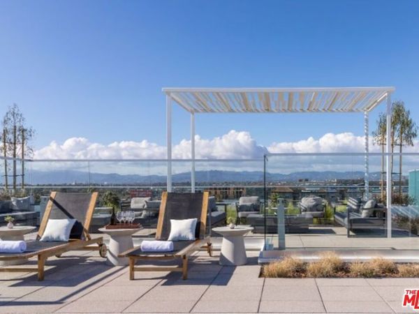 4210 Del Rey Avenue, Unit 401, Marina Del Rey, CA 90292