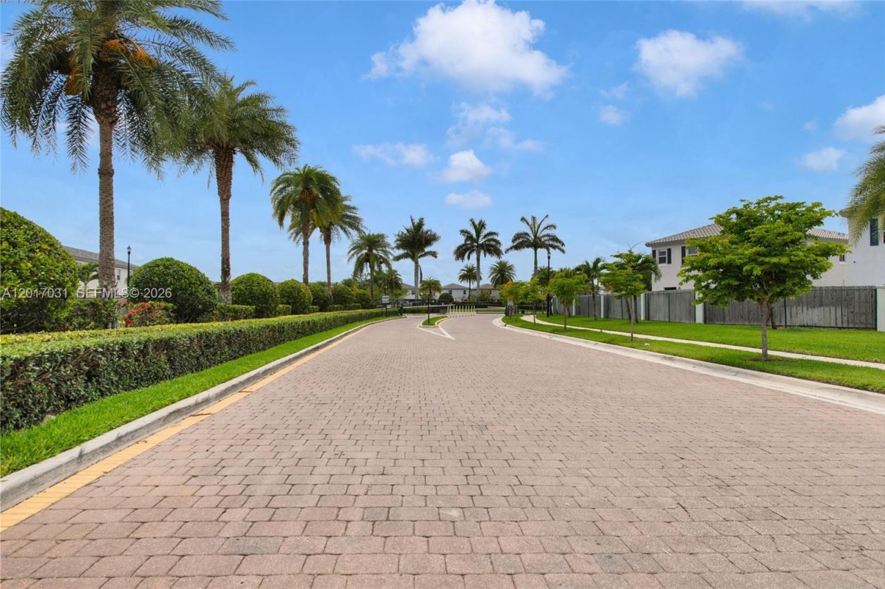 1392 SE 26th Ter , Homestead, FL 33035 Photo