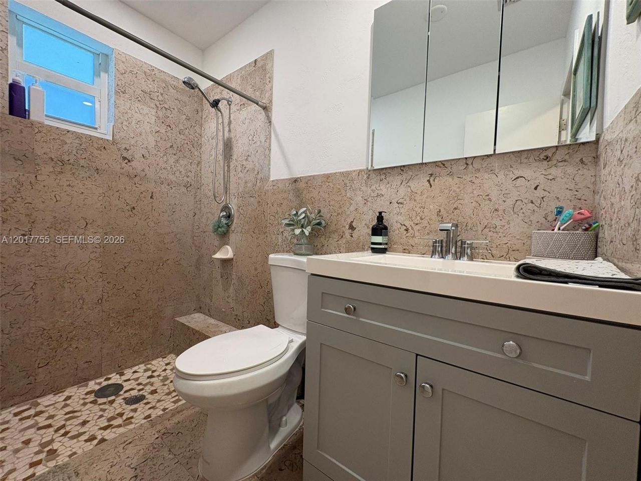 220 NW 130th Ave, Miami, FL 33182 Photo