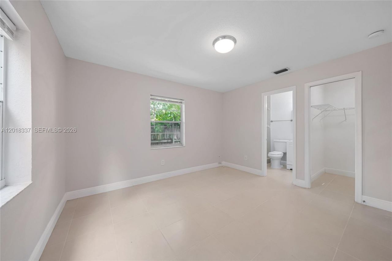 429 Avenida Hermosa , West Palm Beach, FL 33405 Photo