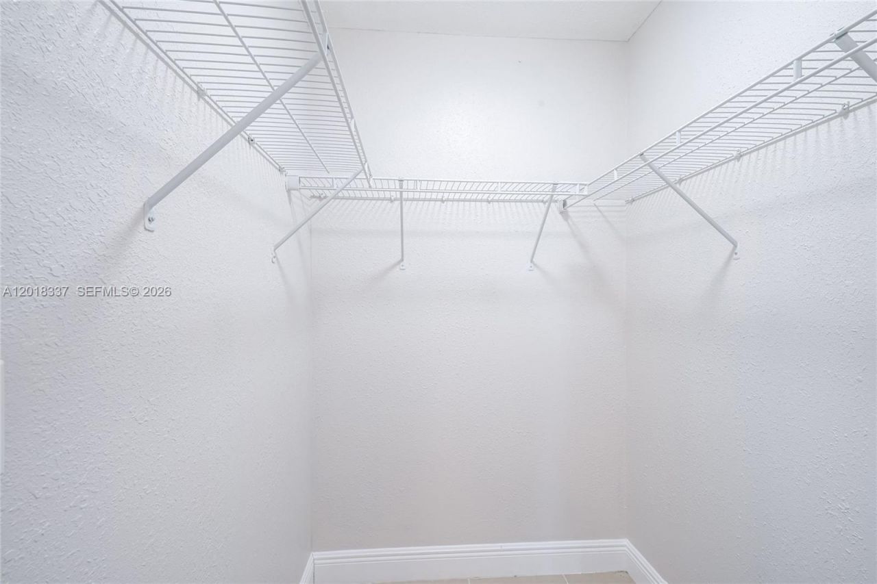 429 Avenida Hermosa , West Palm Beach, FL 33405 Photo