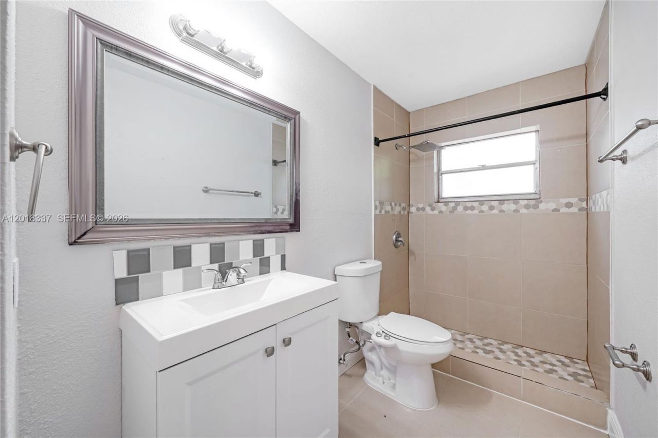 429 Avenida Hermosa , West Palm Beach, FL 33405 Photo