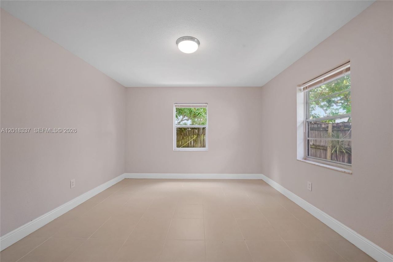 429 Avenida Hermosa , West Palm Beach, FL 33405 Photo