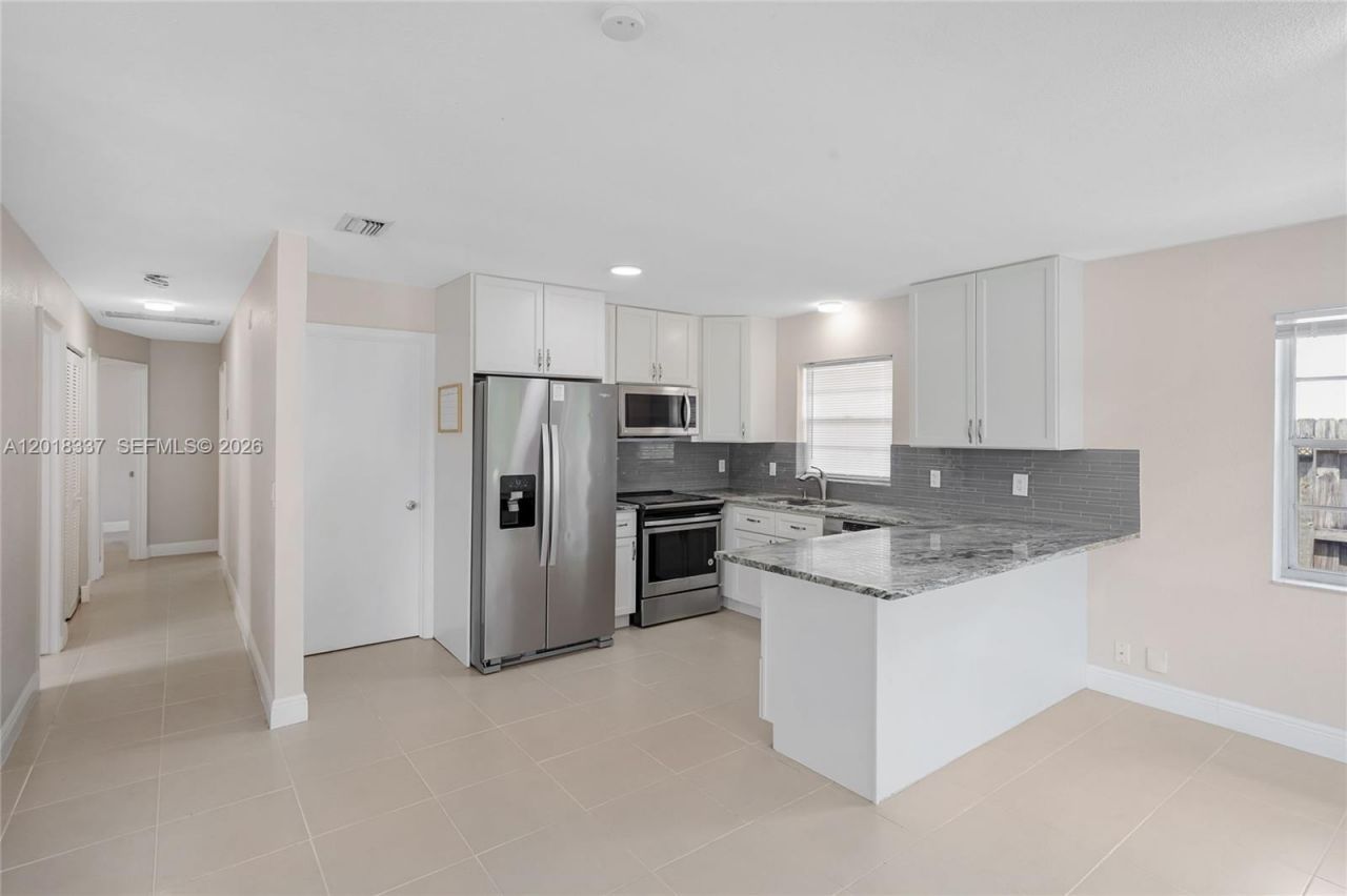 429 Avenida Hermosa , West Palm Beach, FL 33405 Photo