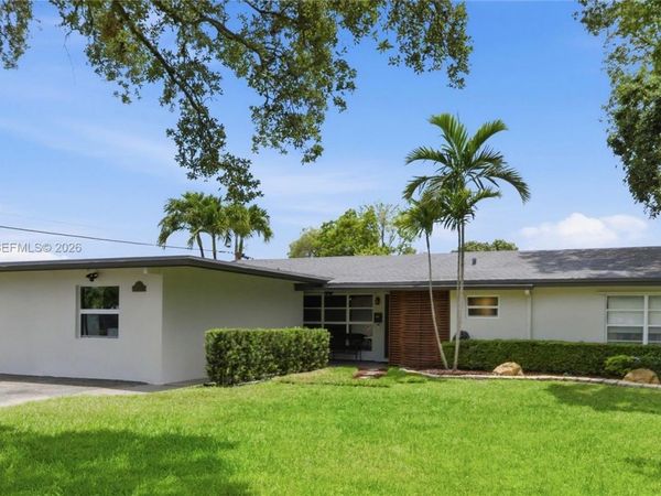 109 S 57th Ave, Hollywood, FL 33023