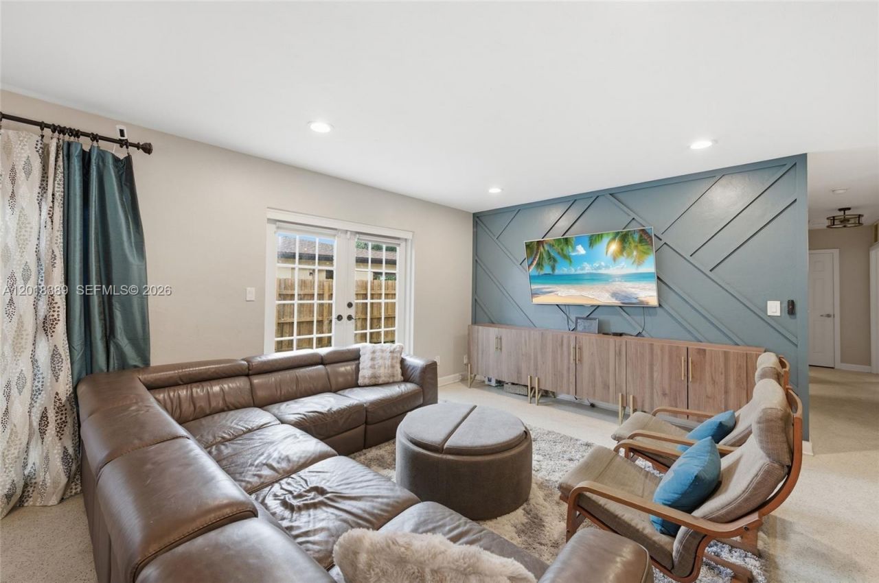 109 S 57th Ave, Hollywood, FL 33023 Photo