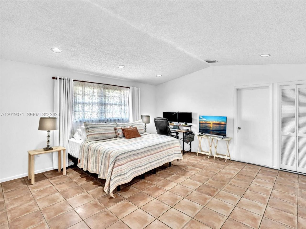 6460 SW 2nd St, Unit 1, Miami, FL 33144 Photo