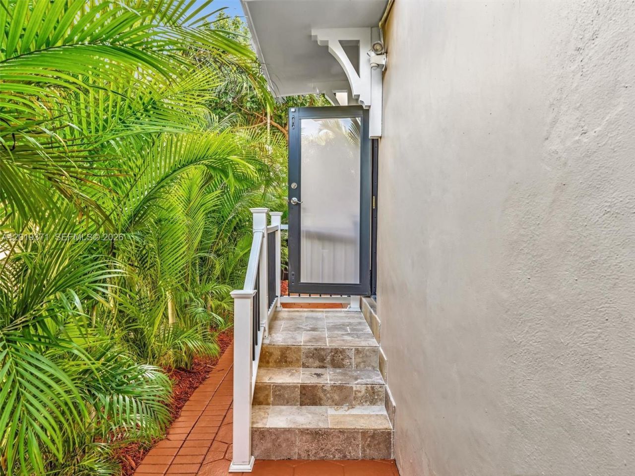 6460 SW 2nd St, Unit 1, Miami, FL 33144 Photo
