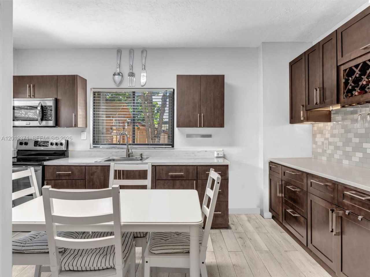 6460 SW 2nd St, Unit 1, Miami, FL 33144 Photo